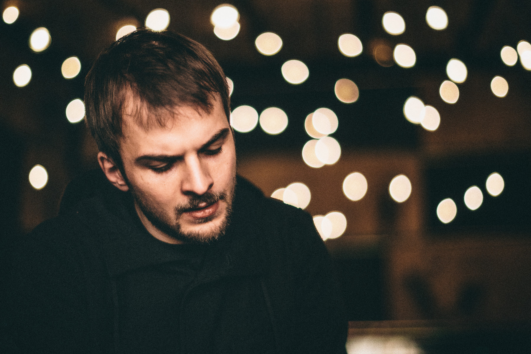 Pictures and Portraits of Nils Frahm playing at koncerthuset