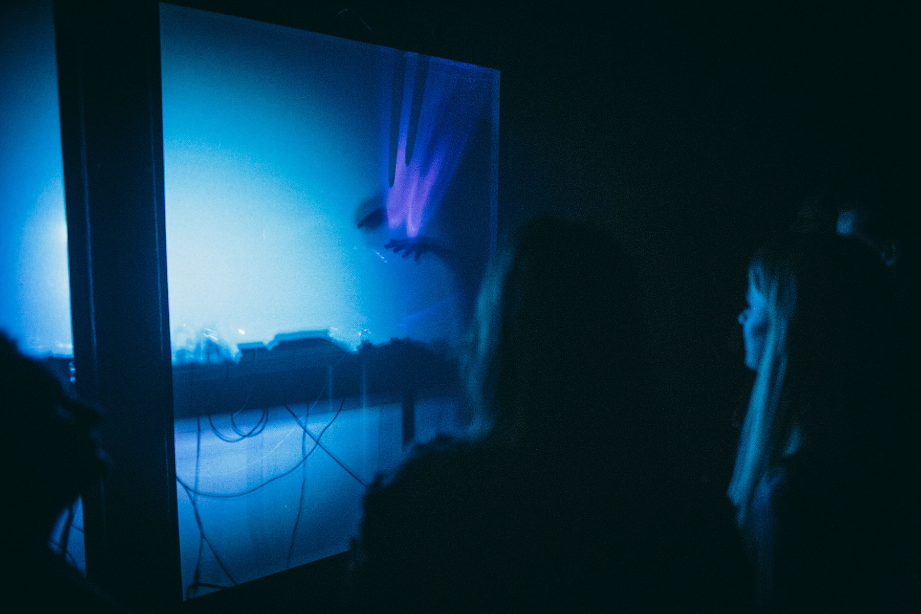 Picture from FROST festival 2013. Rangleklods playing a show in complete darkness, Rangleklods in the dark. At Caféteatret.