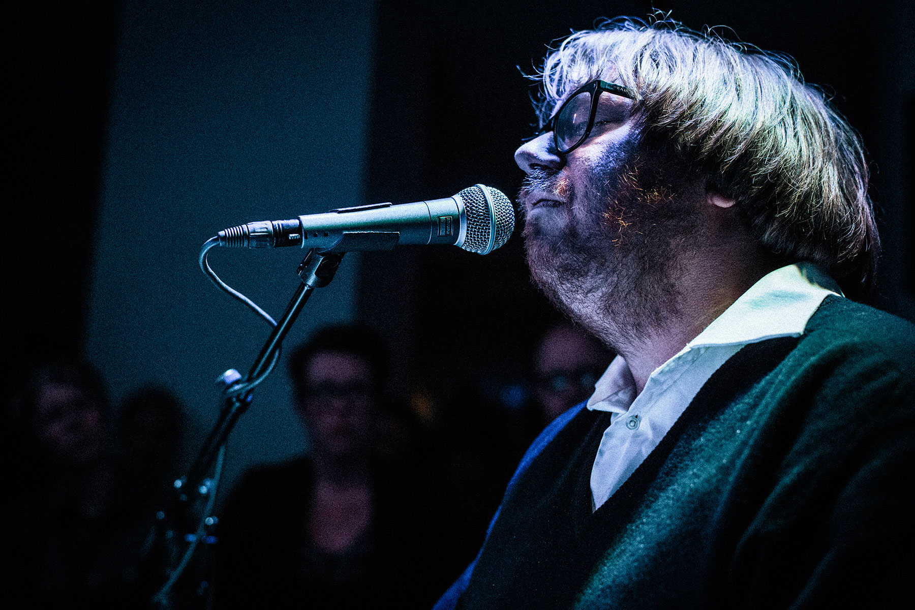 Picture from FROST festival 2013. Jacob Bellens playing a intimate solo show at Copenhagen Piano. Schultz and Forever warmed up, also with a solo show.