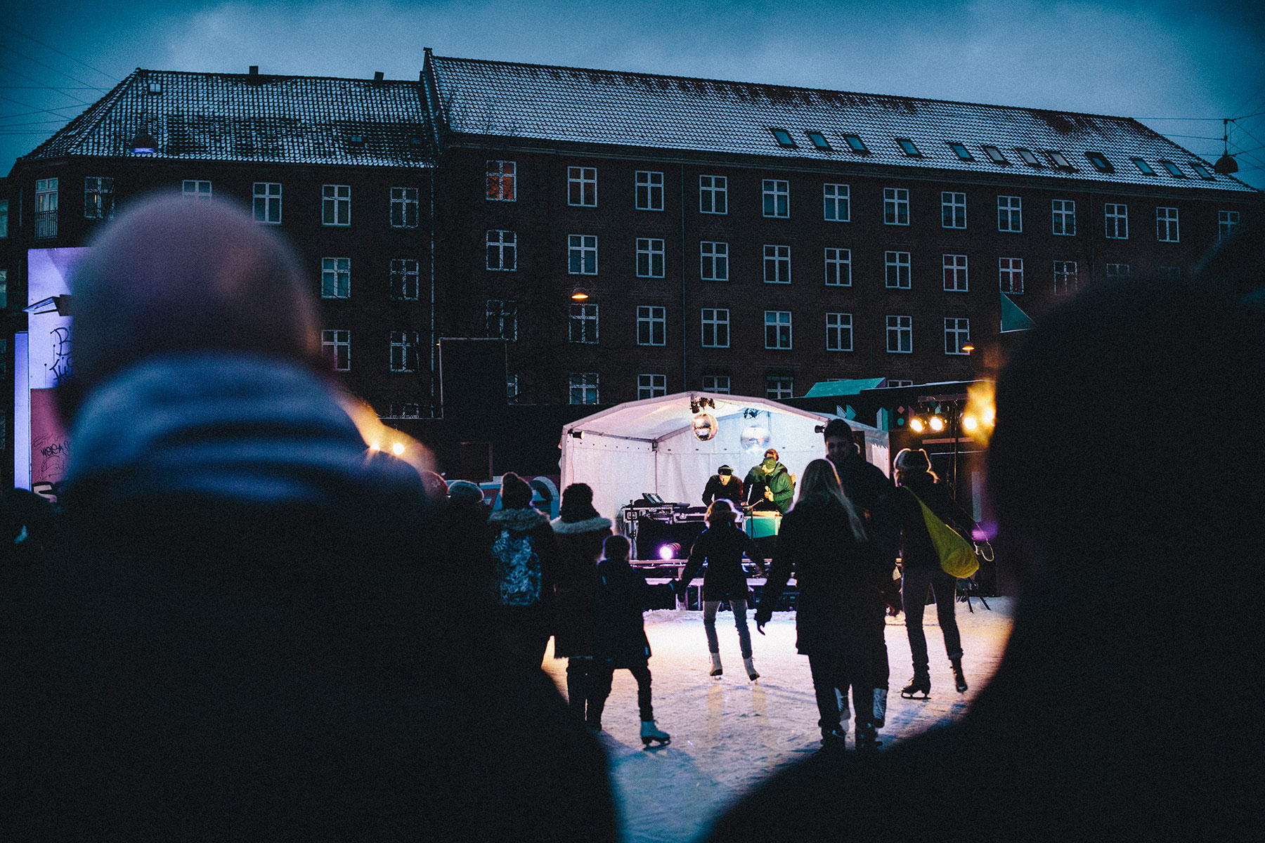 Picture from FROST festival 2013. Pictures from Who Made Who's liveshow dj-set with instruments playing at Toftegårds plads skøjtebane (ice skatting course)