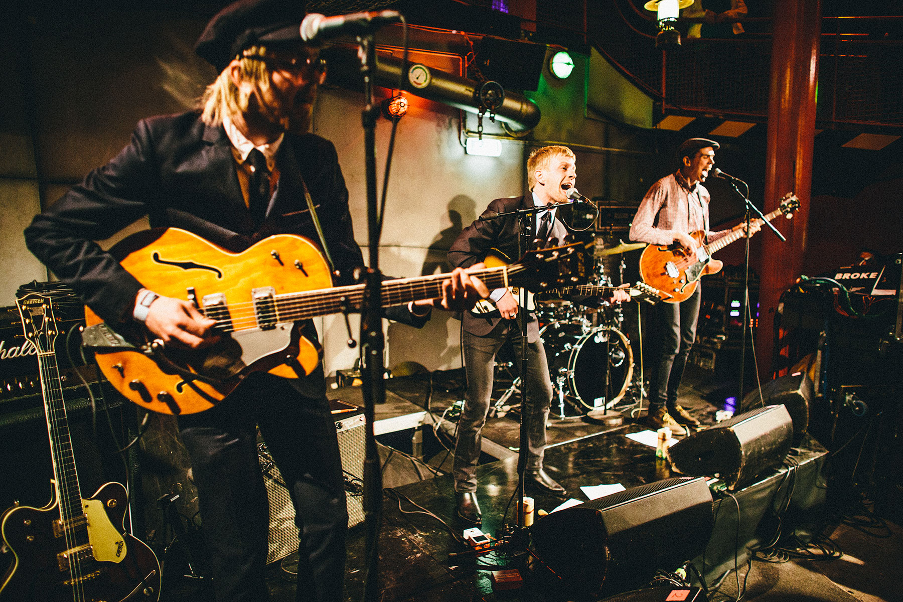 Photograph from Tivoli's Fredagsrock Festival 2013, here it's 60's Garagerockban The Youth performing in skærsilden